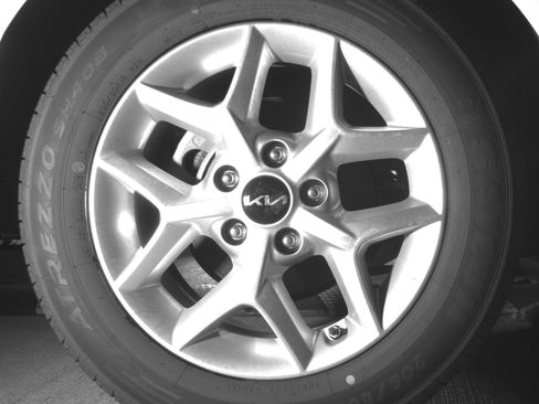 Used 2025 Kia Soul LX w/ LX Technology Package image 15