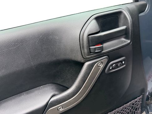 Used 2017 Jeep Wrangler Unlimited Sport w/ Quick Order Package 24S image 11