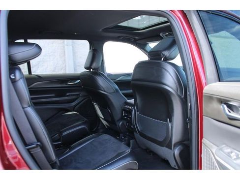 Used 2023 Jeep Grand Cherokee L Laredo AWD/4WD image 12