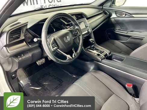 Used 2019 Honda Civic Sport image 3