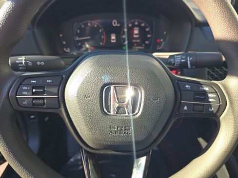 Used 2023 Honda Accord EX image 21