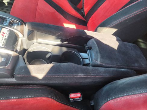 Used 2019 Honda Civic Type R image 32