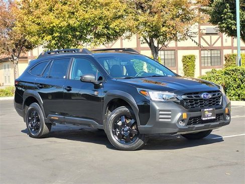 Used 2022 Subaru Outback Wilderness image 2