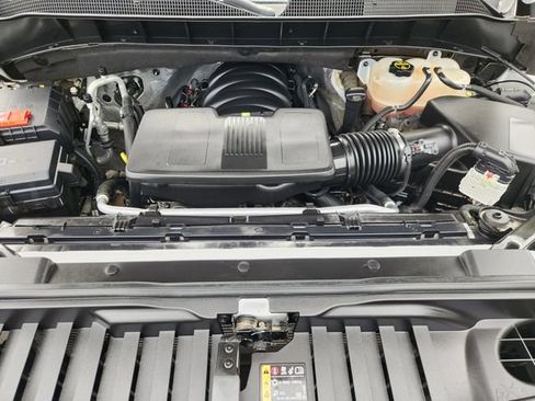 Used 2025 Chevrolet Silverado 1500 LT RWD image 31