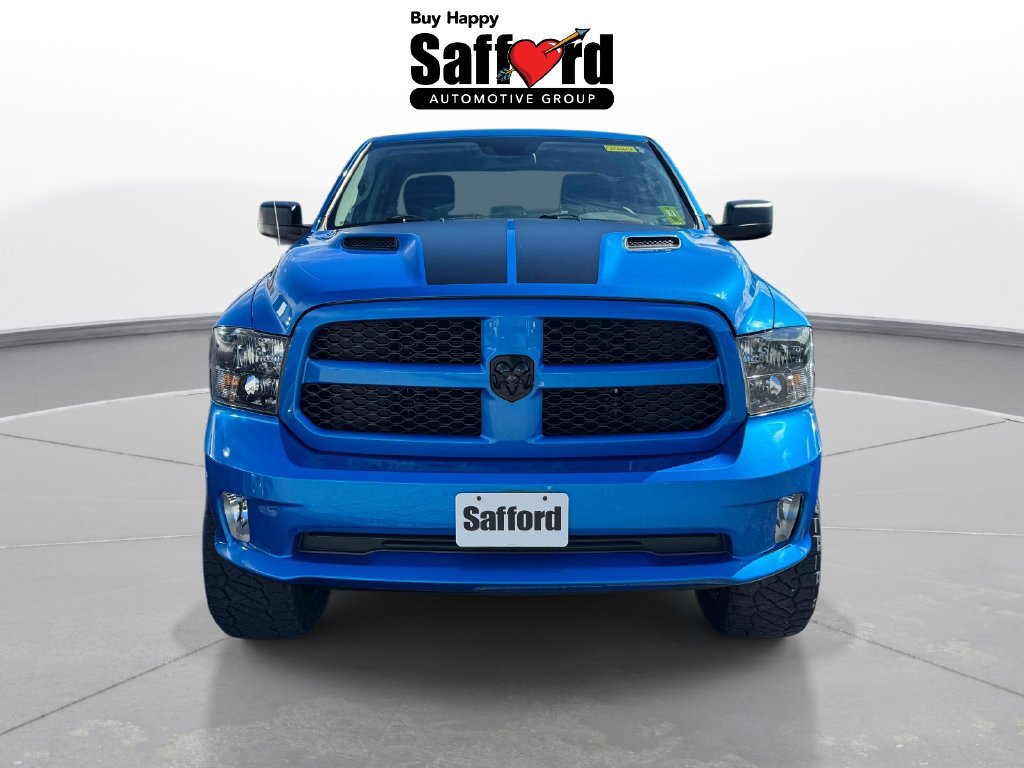 Used 2019 RAM 1500 Express w/ Express Value Package AWD/4WD image 4