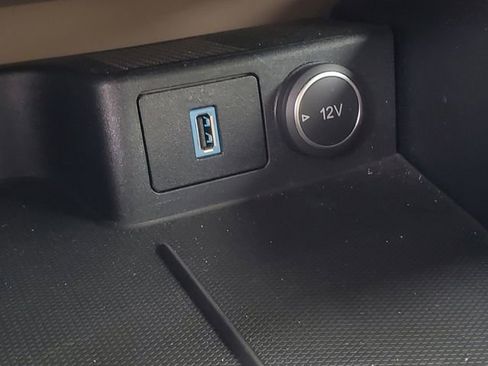 Used 2020 Ford Escape SE image 21