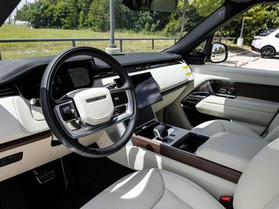 New 2026 Land Rover Range Rover Long Wheelbase SE