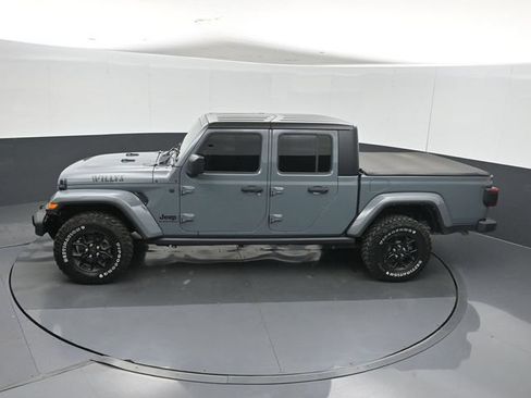 Used 2024 Jeep Gladiator Sport AWD/4WD image 40