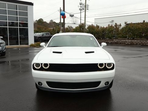 Used 2019 Dodge Challenger SXT w/ Blacktop Package image 2