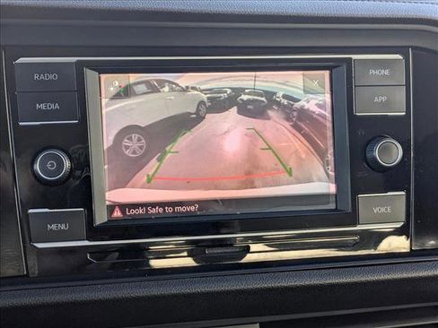 Used 2022 Volkswagen Jetta S image 13