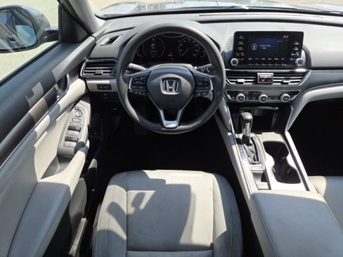 Used 2018 Honda Accord LX image 24