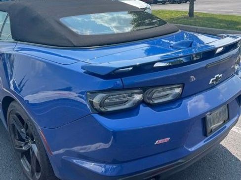 Used 2020 Chevrolet Camaro SS RWD image 9
