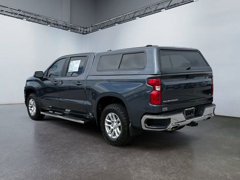 Used 2021 Chevrolet Silverado 1500 LT w/ Z71 Off-Road Package AWD/4WD image 5