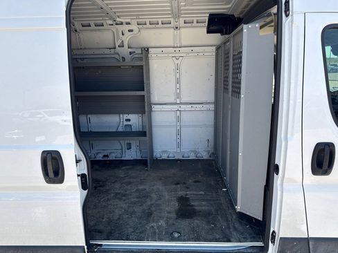 Used 2023 RAM ProMaster 2500 FWD image 10