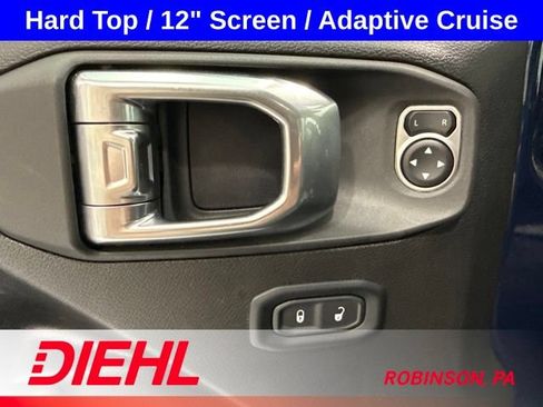 Used 2025 Jeep Wrangler Unlimited Rubicon AWD/4WD image 19