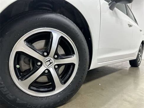 Used 2015 Honda Civic SE image 28