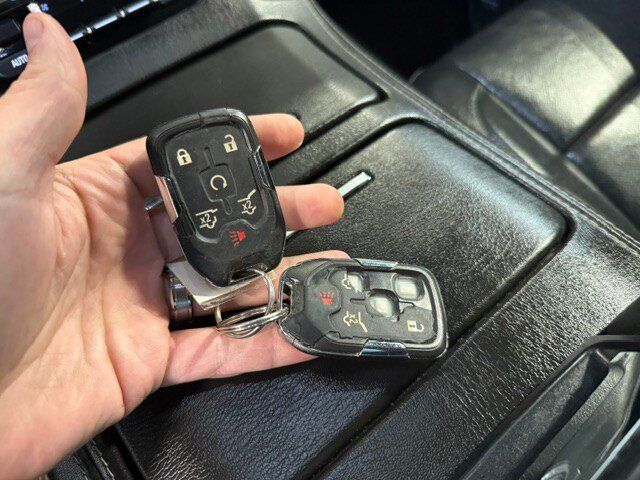 Used 2018 Chevrolet Suburban Premier AWD/4WD image 56