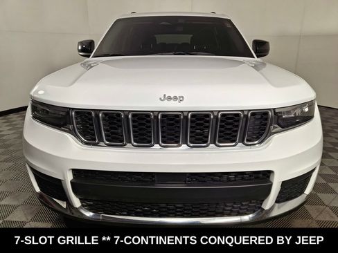 Used 2023 Jeep Grand Cherokee L Laredo AWD/4WD image 8