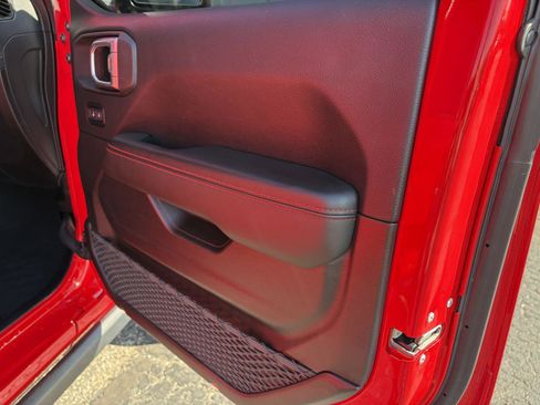 Used 2024 Jeep Wrangler Unlimited Rubicon 392 AWD/4WD image 11