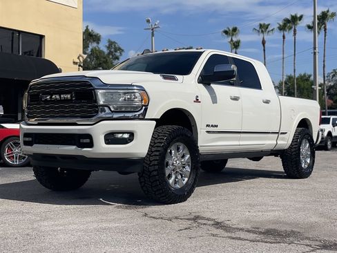 Used 2019 RAM 2500 Limited AWD/4WD image 12