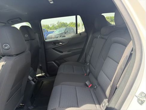 New 2026 Chevrolet Equinox LT w/ Safety and Technology Package FWD image 21