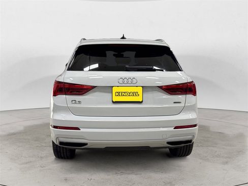 Used 2019 Audi Q3 2.0T Premium image 4