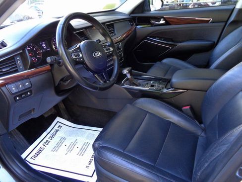 Used 2019 Kia Cadenza Technology FWD image 10