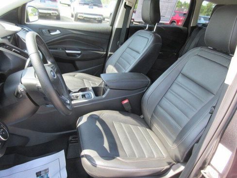 Used 2019 Ford Escape Titanium FWD image 16