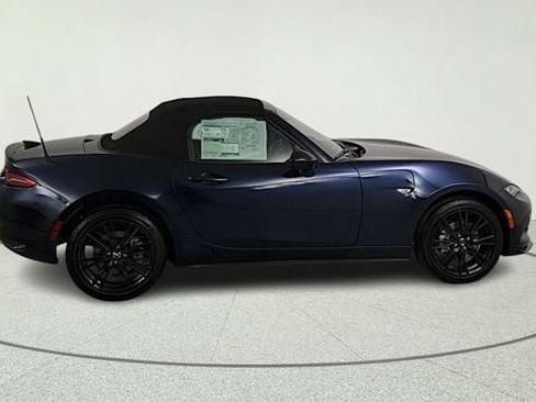 New 2026 MAZDA MX-5 Miata Club w/ Interior Package RWD image 8