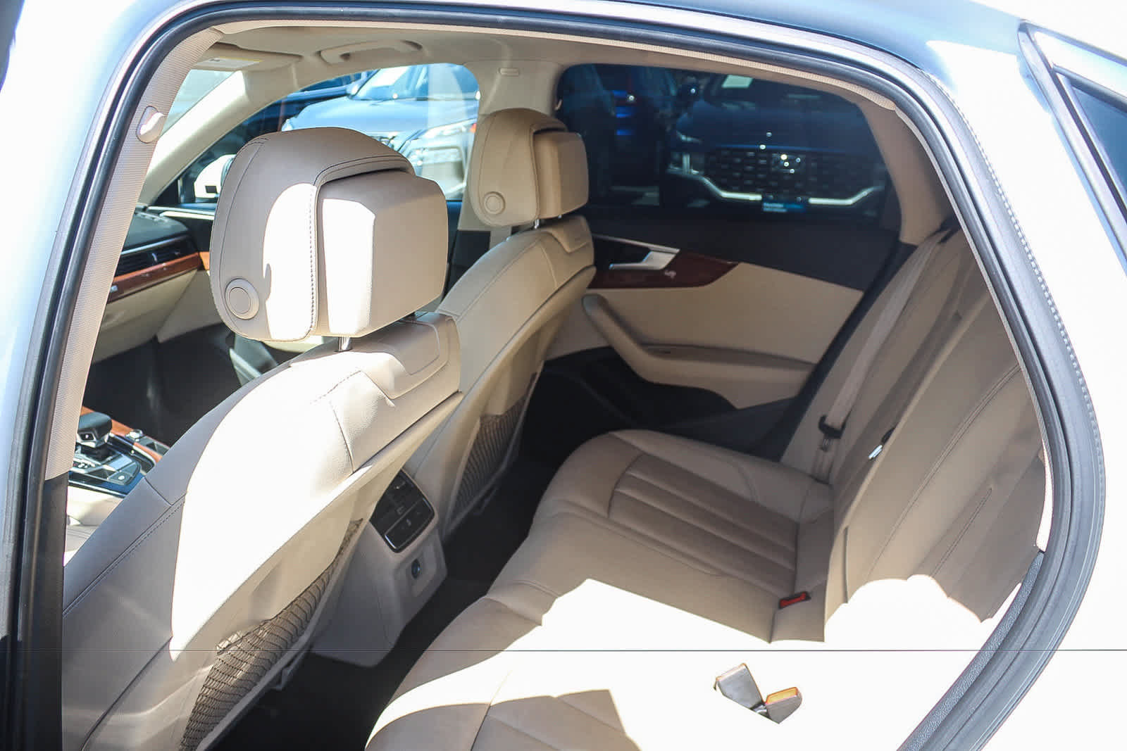 Used 2022 Audi A4 2.0T Premium AWD/4WD image 22