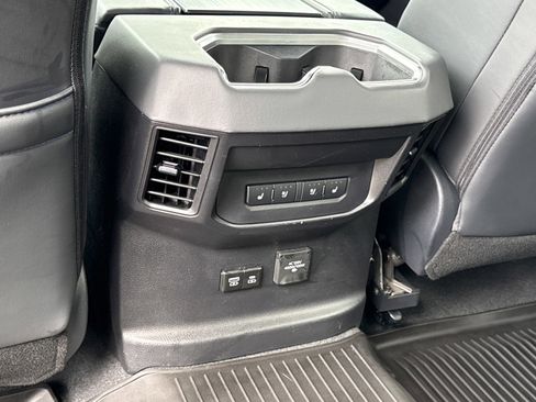 Used 2025 Toyota Tundra Platinum AWD/4WD image 15