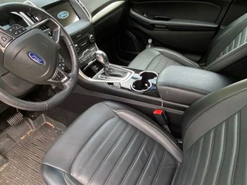 Used 2018 Ford Edge SEL w/ Equipment Group 201A image 4