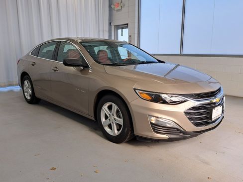 Used 2023 Chevrolet Malibu LS image 5