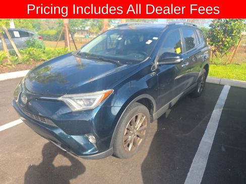Used 2018 Toyota RAV4 Limited FWD image 1