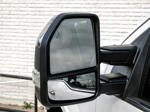 Used 2016 Ford F150 King Ranch w/ Equipment Group 601A Luxury image 40