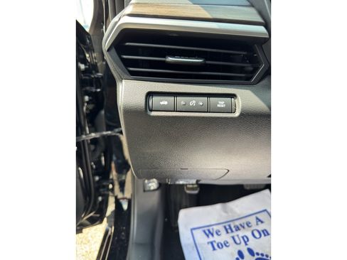 Used 2025 Nissan Altima 2.5 SV FWD image 26