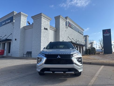 New 2026 Mitsubishi Eclipse Cross SEL image 2