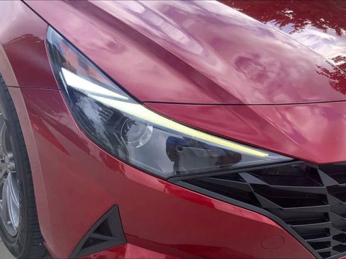 Used 2023 Hyundai Elantra SEL w/ Convenience Package FWD image 27