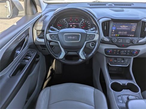 Used 2019 GMC Terrain SLT w/ Preferred Package image 17