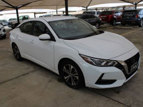 Used 2022 Nissan Sentra SV image 1