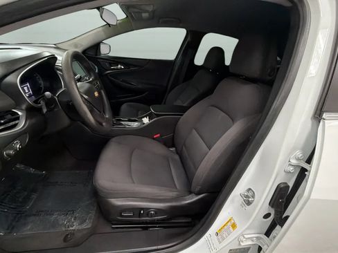 Used 2017 Chevrolet Malibu LS w/ LPO, Convenience Package 1 FWD image 19