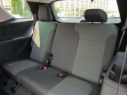 Used 2020 Chevrolet Traverse LT AWD/4WD image 11