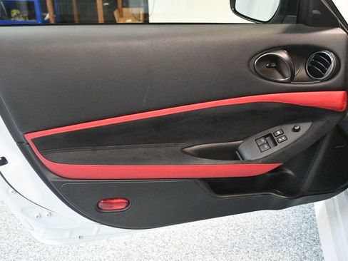Used 2024 Nissan Z Performance w/ Floor Mat Package image 22