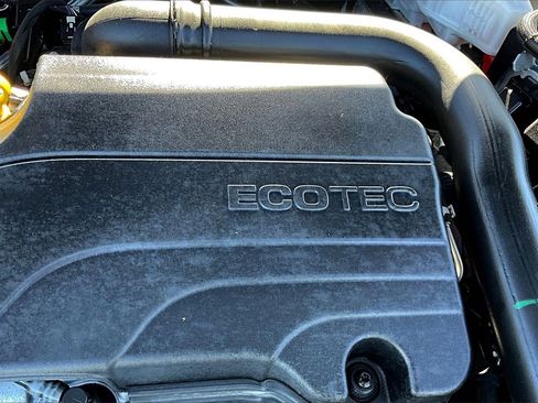 Used 2023 Chevrolet Malibu LT image 34