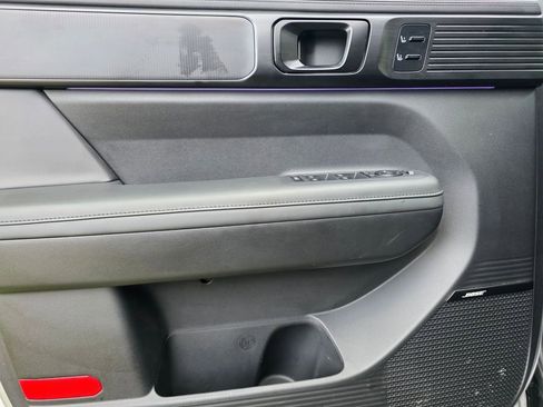 Used 2025 Hyundai Santa Fe Calligraphy FWD image 19
