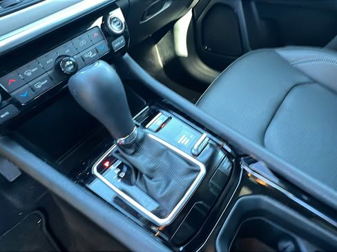 Used 2025 Jeep Compass Limited image 29