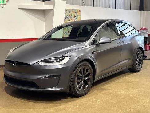 Used 2022 Tesla Model X Plaid AWD/4WD image 9