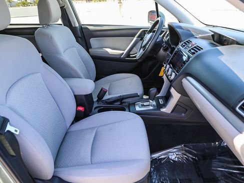 Used 2017 Subaru Forester 2.5i Premium AWD/4WD image 16
