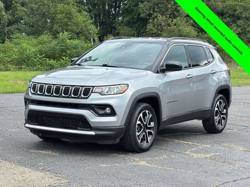 Used 2023 Jeep Compass Limited AWD/4WD image 29