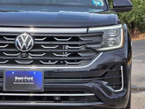 Used 2024 Volkswagen Atlas SEL Premium R-Line image 3